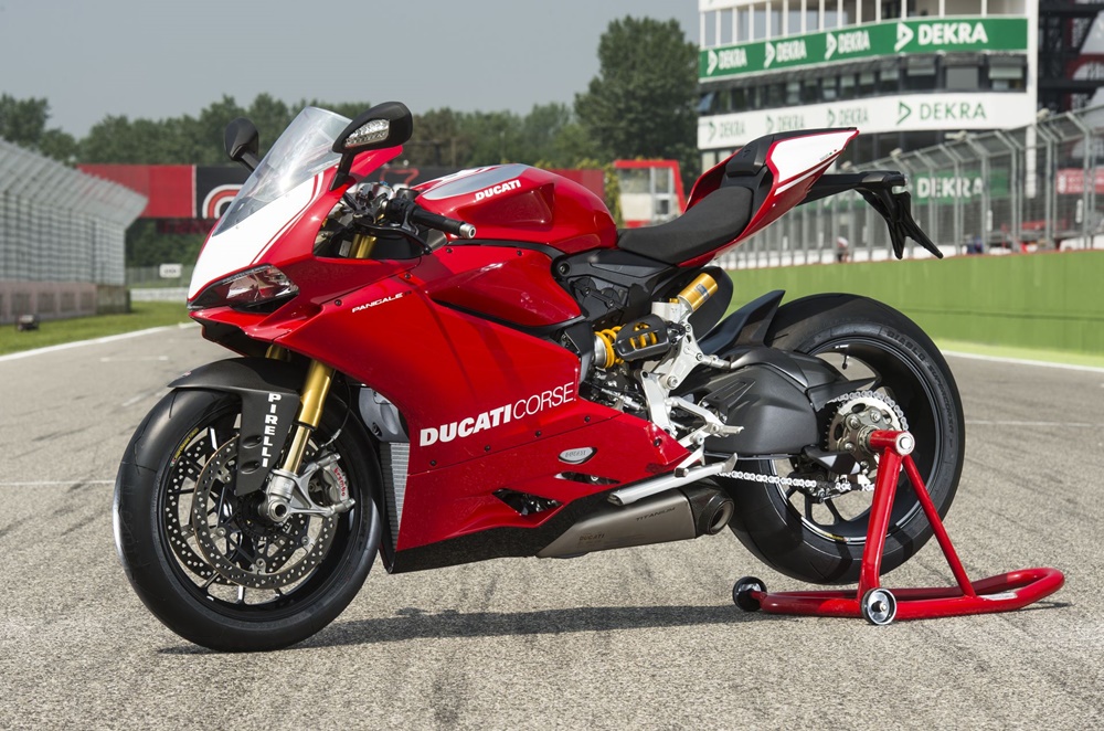 Супербайк Ducati Panigale R 2015 (фото, видео)