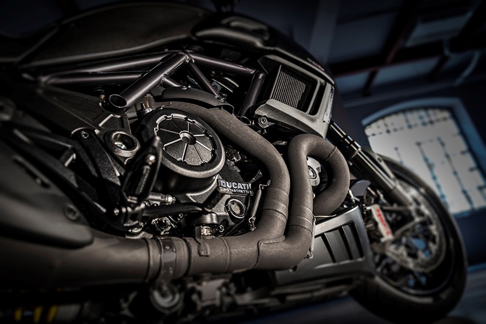 Мотоцикл Ducati Diavel Carbon 2016